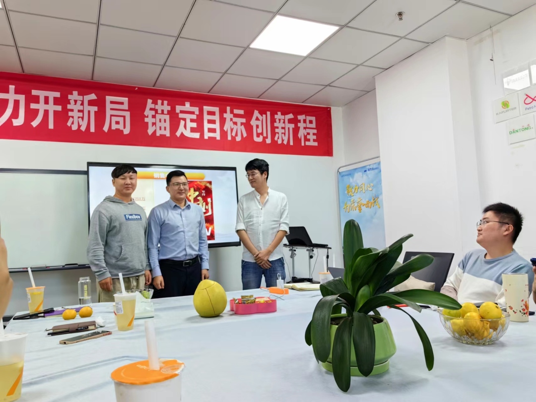 銷售中心.jpg 銷售中心.jpg